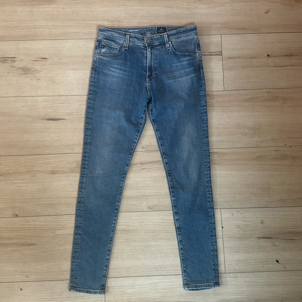AG Farrah Skinny Jeans LIKE NEW ONLY WORN ONCE!!